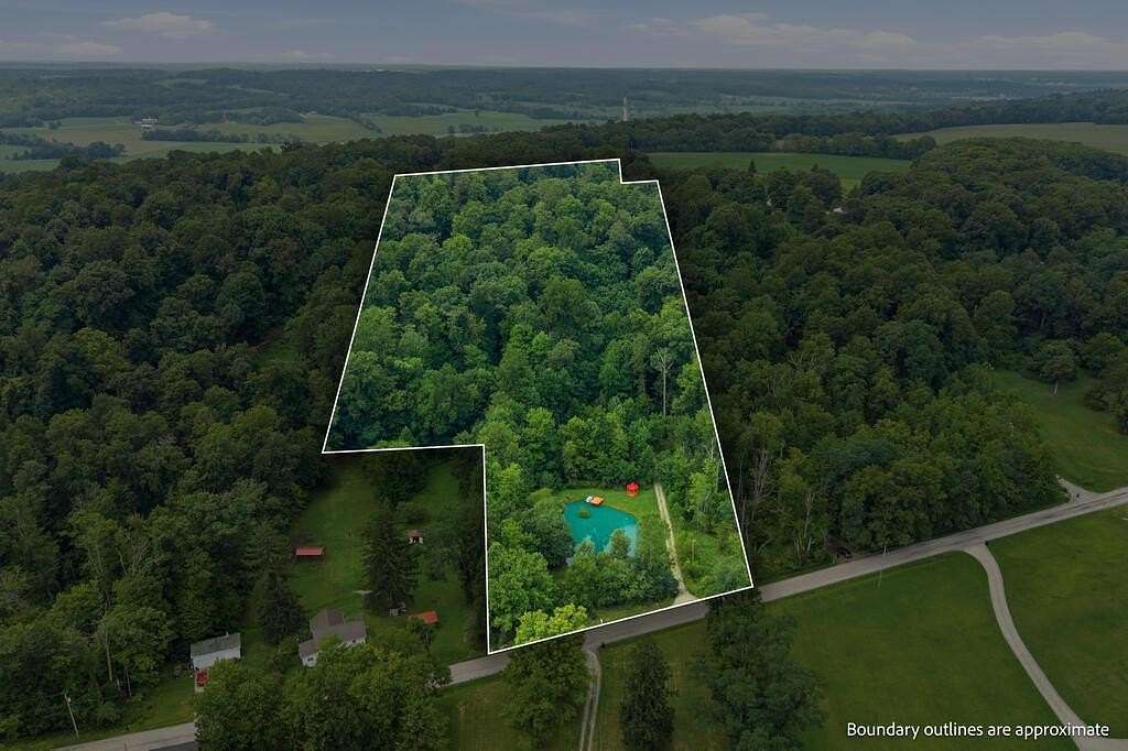 10.4 Acres of Recreational Land with Home for Sale in Mansfield, Ohio