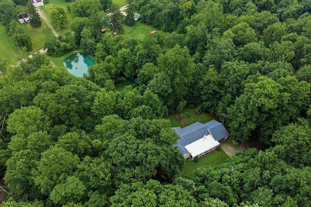 10.4 Acres of Recreational Land with Home for Sale in Mansfield, Ohio