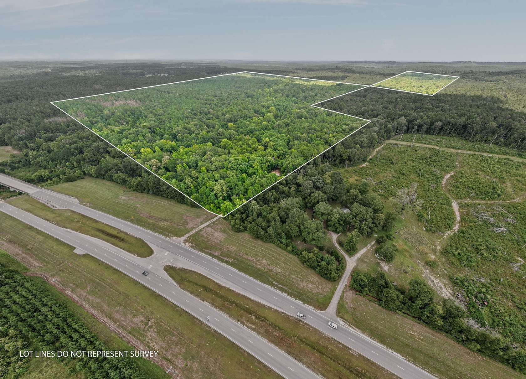 303 Acres of Recreational & Residential Land for Sale in Waynesboro, Mississippi