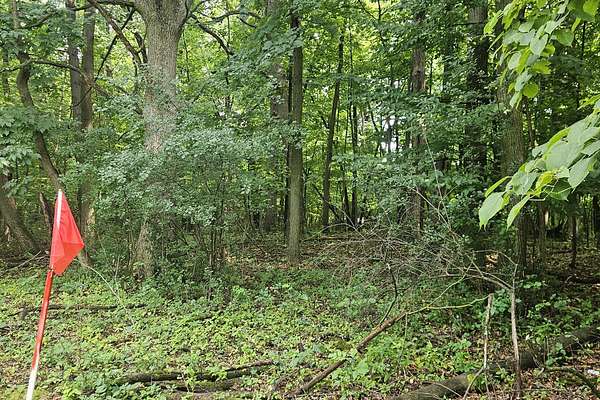 0.34 Acres of Residential Land for Sale in Greenfield, Wisconsin