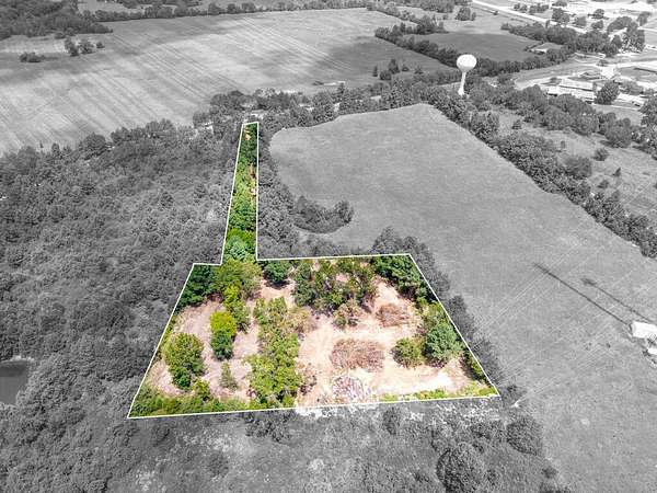 2.8 Acres of Residential Land for Sale in Crockett, Texas