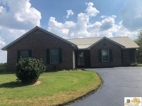 1.68 Acres of Land with Home for Sale in Tompkinsville, Kentucky