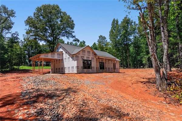 3 Acres of Land with Home for Sale in Silver Creek, Georgia