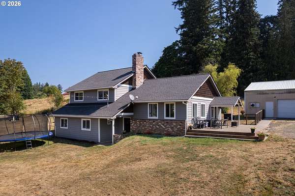 2.8 Acres of Land with Home for Sale in Clatskanie, Oregon