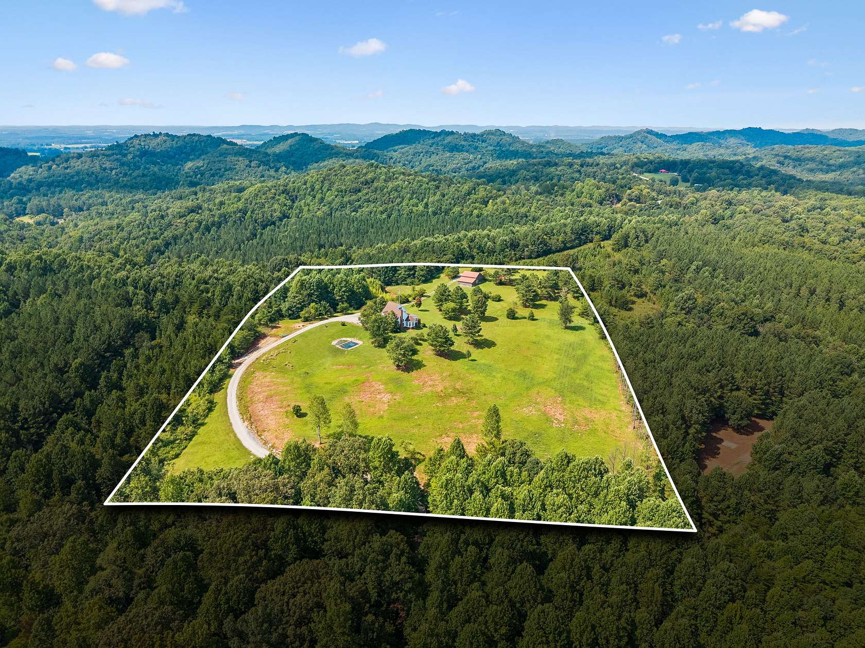 10 Acres of Land with Home for Sale in Englewood, Tennessee