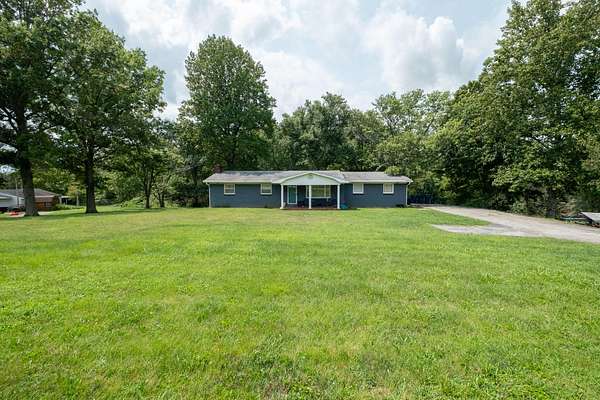1.88 Acres of Land with Home for Sale in Somerset, Kentucky