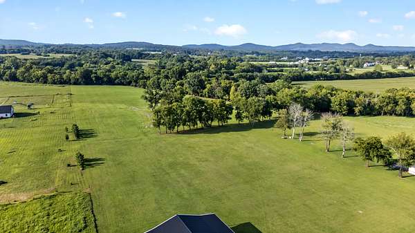 7 Acres of Residential Land for Sale in Lascassas, Tennessee