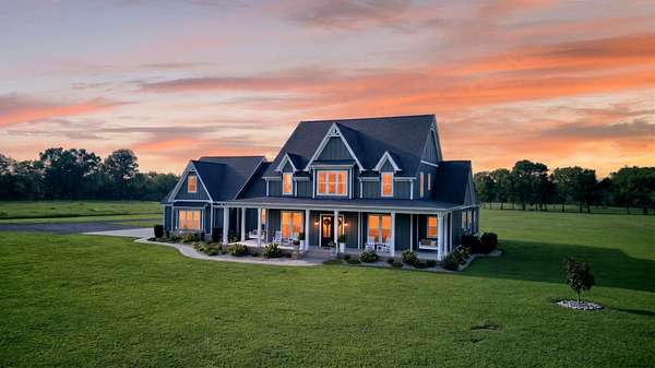 5 Acres of Land with Home for Sale in Lascassas, Tennessee