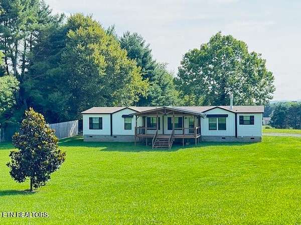 2.3 Acres of Land with Home for Sale in Knoxville, Tennessee