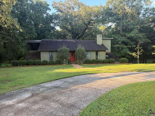 5 Acres of Land with Home for Sale in Fort Valley, Georgia