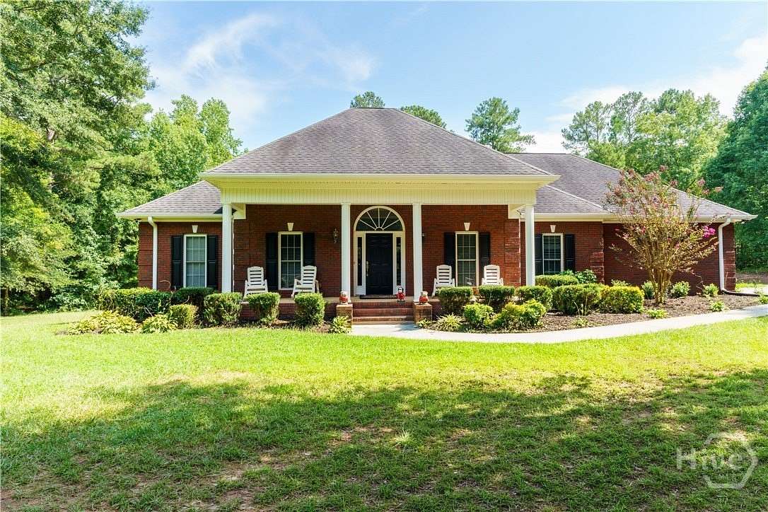 12.9 Acres of Land with Home for Sale in Colbert, Georgia