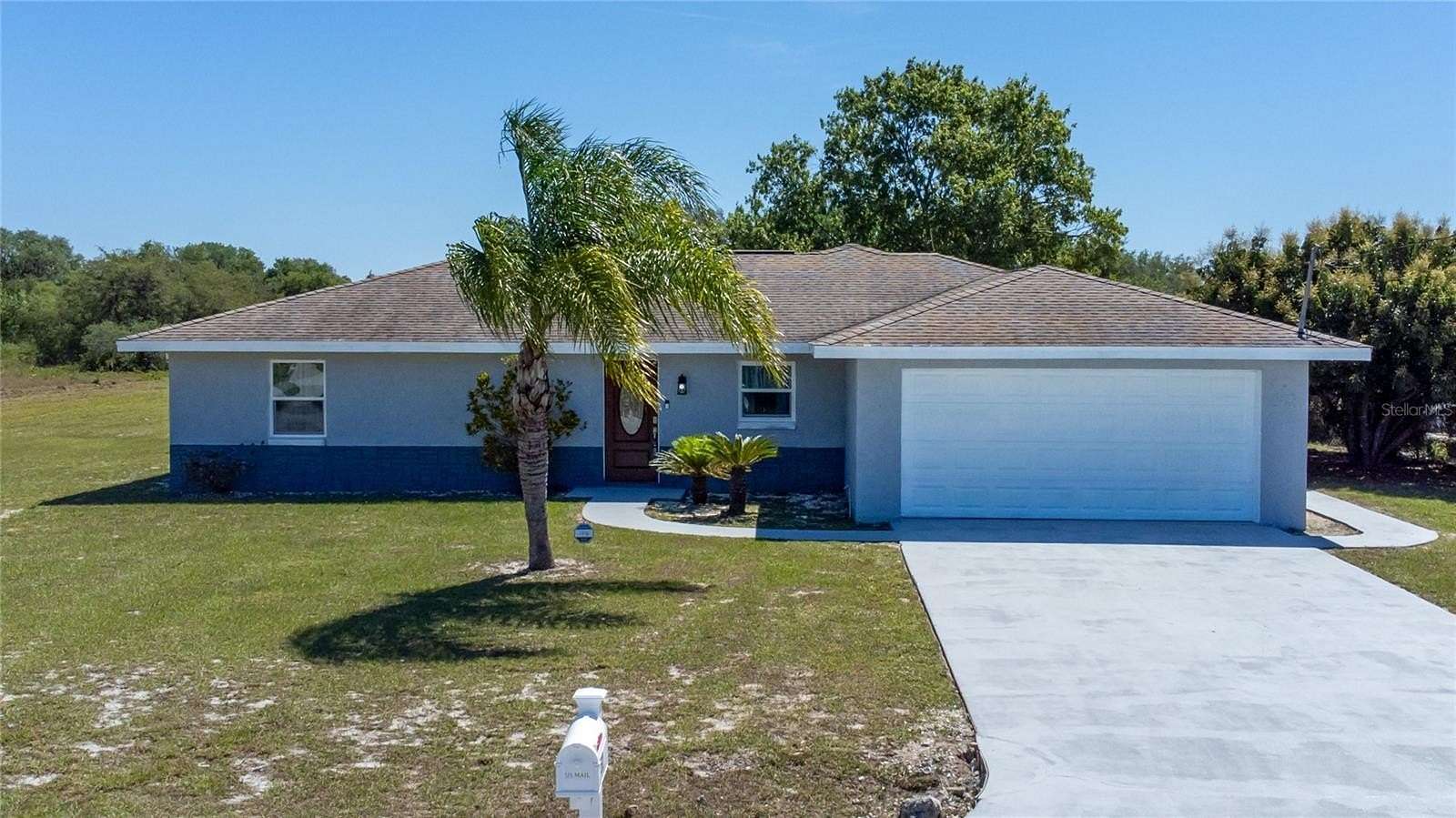 4.26 Acres of Land with Home for Sale in Avon Park, Florida