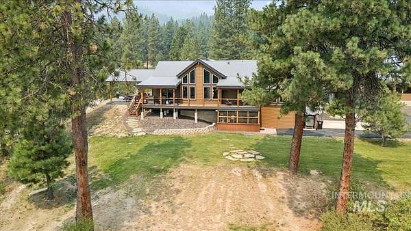 2.5 Acres of Land with Home for Sale in Garden Valley, Idaho