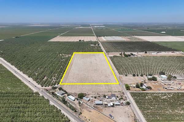 12 Acres of Land for Sale in Fresno, California