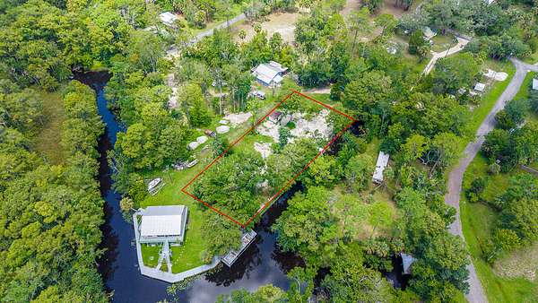 0.54 Acres of Residential Land for Sale in Suwannee, Florida