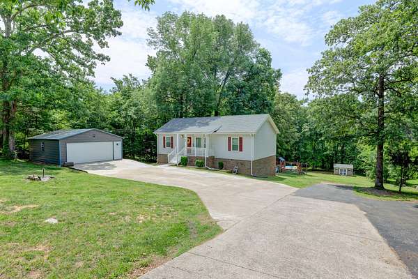 1.7 Acres of Land with Home for Sale in Clarksville, Tennessee