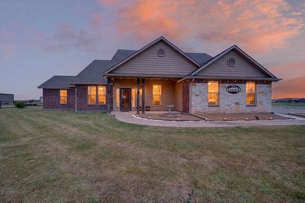 2.69 Acres of Land with Home for Sale in Blue Ridge, Texas