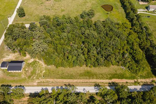 5 Acres of Residential Land for Sale in West Plains, Missouri
