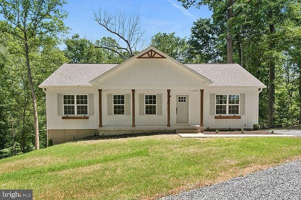 1.58 Acres of Land with Home for Sale in Barboursville, Virginia