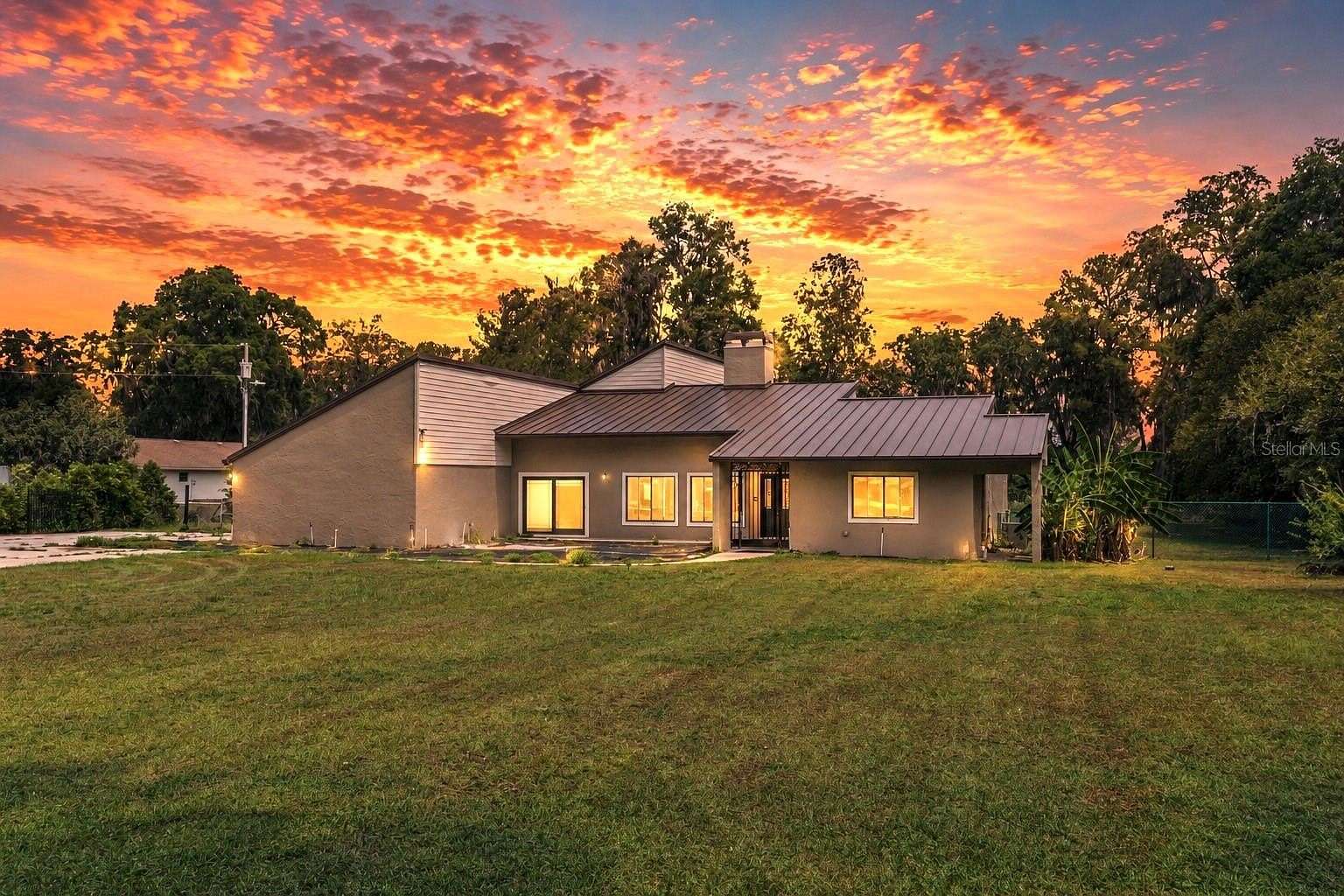 2.5 Acres of Land with Home for Sale in Ocala, Florida