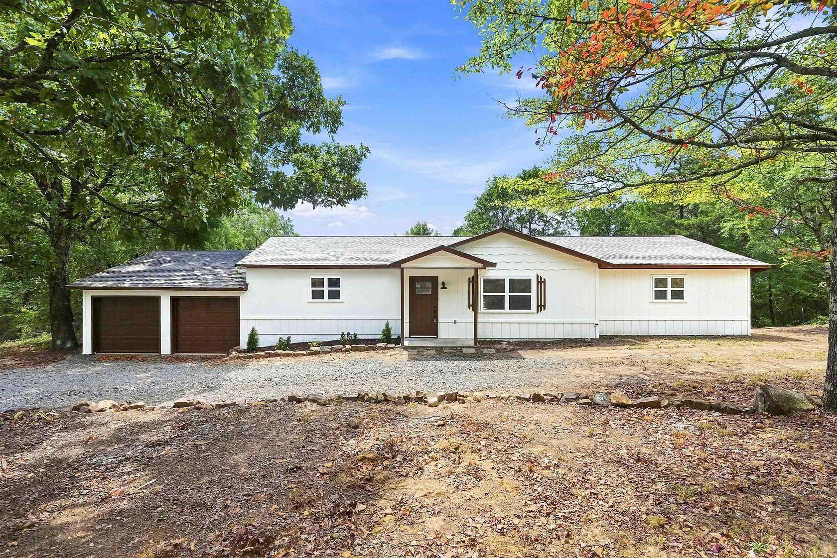 4.7 Acres of Land with Home for Sale in Mayflower, Arkansas