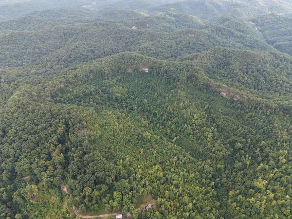 84 Acres of Recreational Land for Sale in Frenchburg, Kentucky