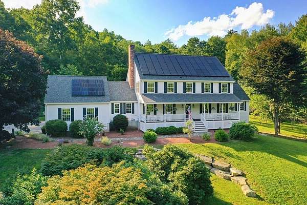 4.1 Acres of Land with Home for Sale in Hopkinton, Massachusetts