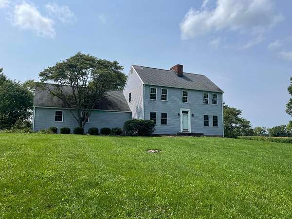 2.54 Acres of Land with Home for Sale in Circleville, Ohio