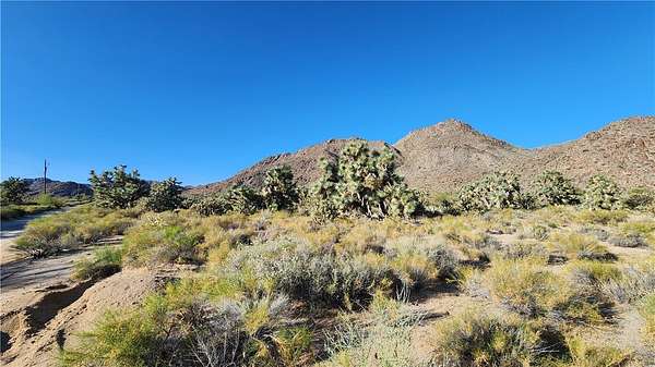 7 Acres of Land for Sale in Yucca, Arizona