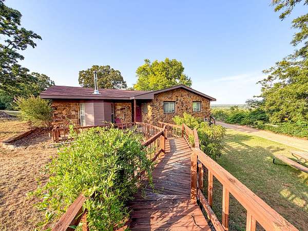 14.4 Acres of Recreational Land with Home for Sale in Pawnee, Oklahoma