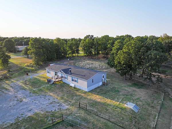 2.5 Acres of Land with Home for Sale in Sapulpa, Oklahoma