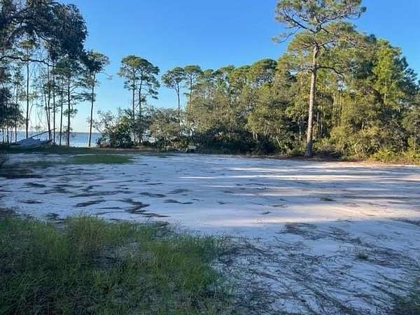 1 Acre of Residential Land for Sale in Eastpoint, Florida