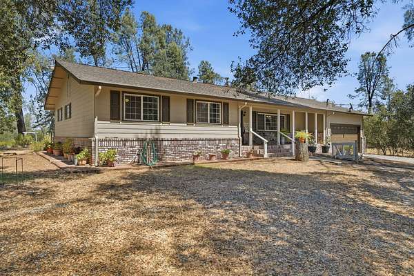 5 Acres of Land with Home for Sale in Anderson, California