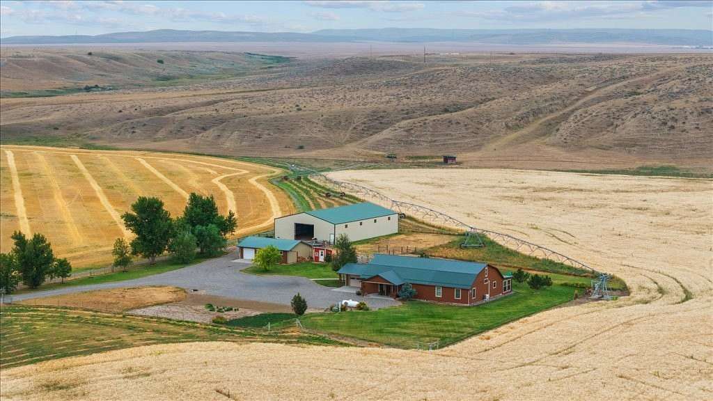 129 Acres of Recreational Land with Home for Sale in Hardin, Montana