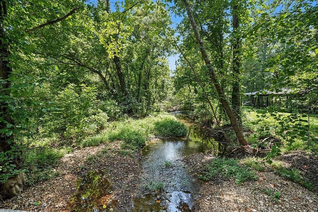 5 Acres of Residential Land for Sale in Ashland City, Tennessee