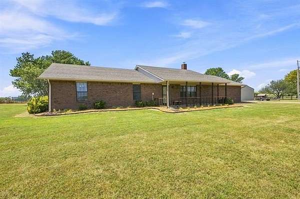14.7 Acres of Land with Home for Sale in Oktaha, Oklahoma