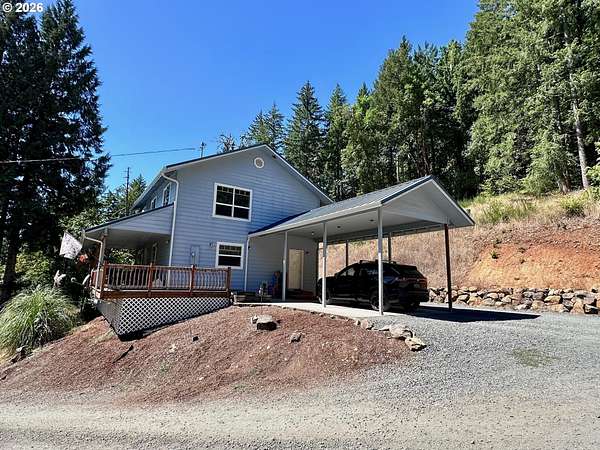 8.16 Acres of Land with Home for Sale in Springfield, Oregon
