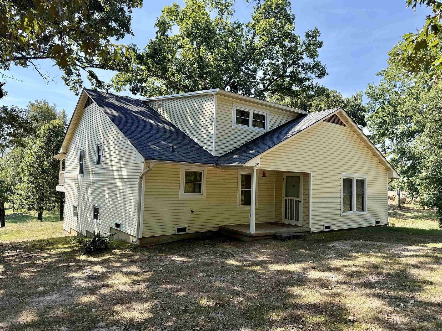 23 Acres of Recreational Land with Home for Sale in Hagarville, Arkansas