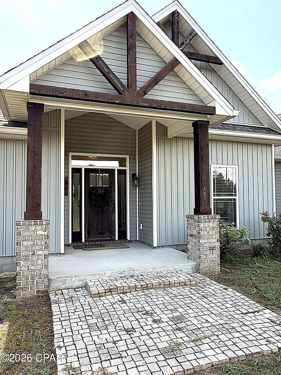 5.29 Acres of Land with Home for Sale in Greenwood, Florida