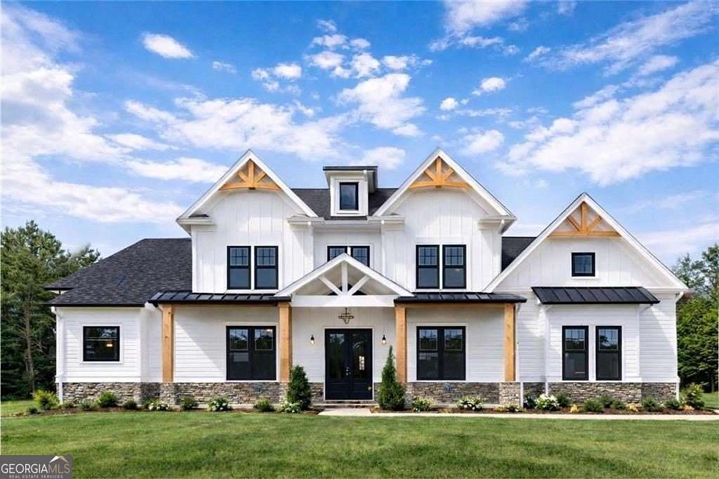 2.47 Acres of Land with Home for Sale in Rydal, Georgia