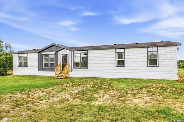 2.59 Acres of Land with Home for Sale in Riomedina, Texas