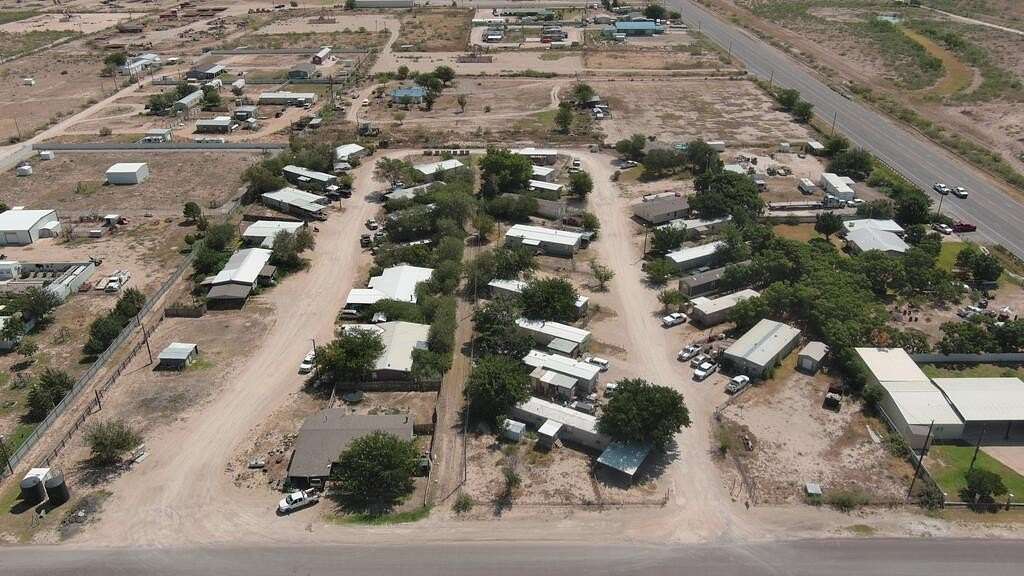 6.66 Acres of Improved Commercial Land for Sale in Gardendale, Texas