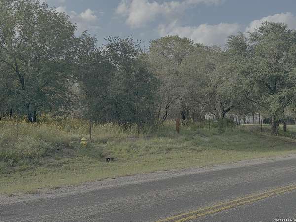 5 Acres of Residential Land for Sale in Elmendorf, Texas