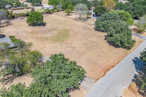1 Acre of Residential Land for Sale in Fort Worth, Texas