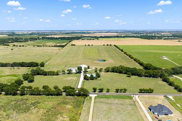 43.2 Acres of Land with Home for Sale in Waxahachie, Texas