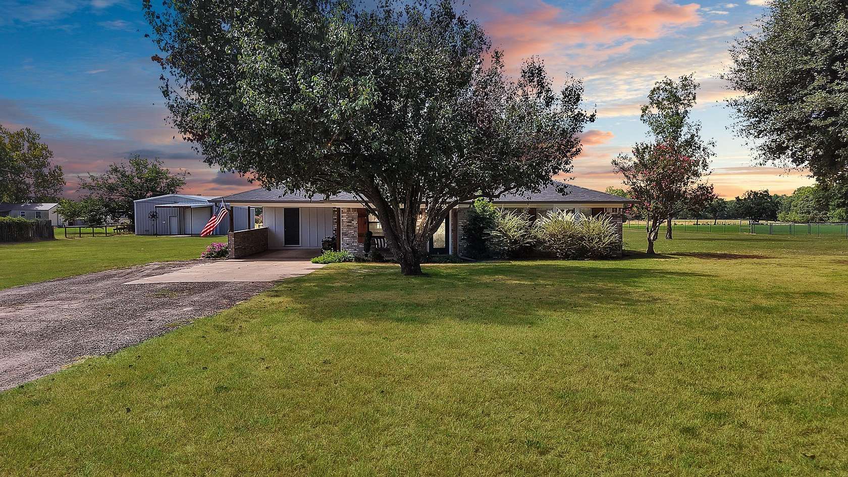 2 Acres of Land with Home for Sale in Mineola, Texas