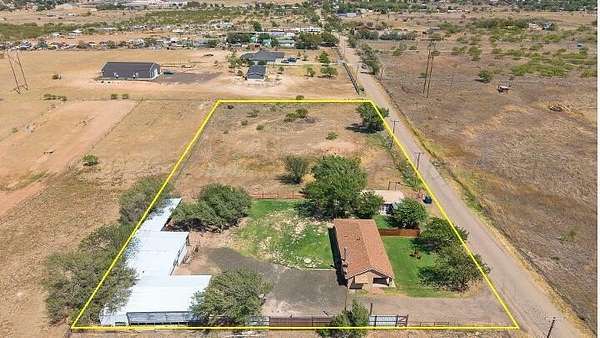2 Acres of Land with Home for Sale in Amarillo, Texas
