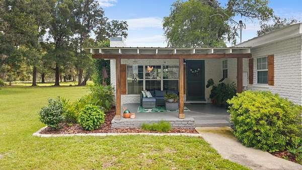 2.5 Acres of Land with Home for Sale in Old Town, Florida