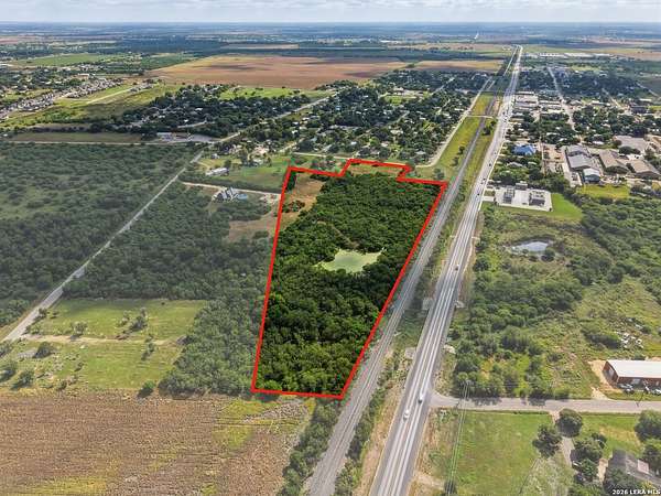 10 Acres of Mixed-Use Land for Sale in Marion, Texas