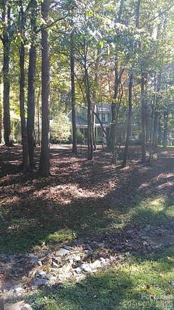2.5 Acres of Land with Home for Lease in Matthews, North Carolina